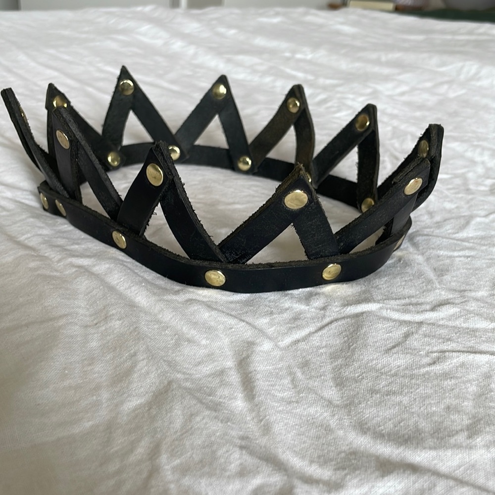 Handmade leather crown